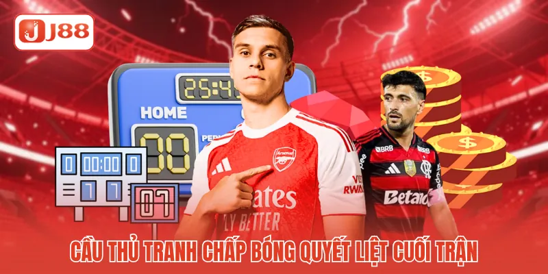 Cầu thủ tranh chấp bóng quyết liệt cuối trận
